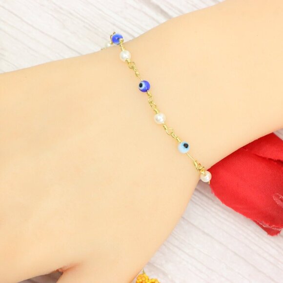 "Trendy Handmade Bracelet – A Thoughtful Gift for Girls & Women | UNVRC1380 - Picture 3 of 10